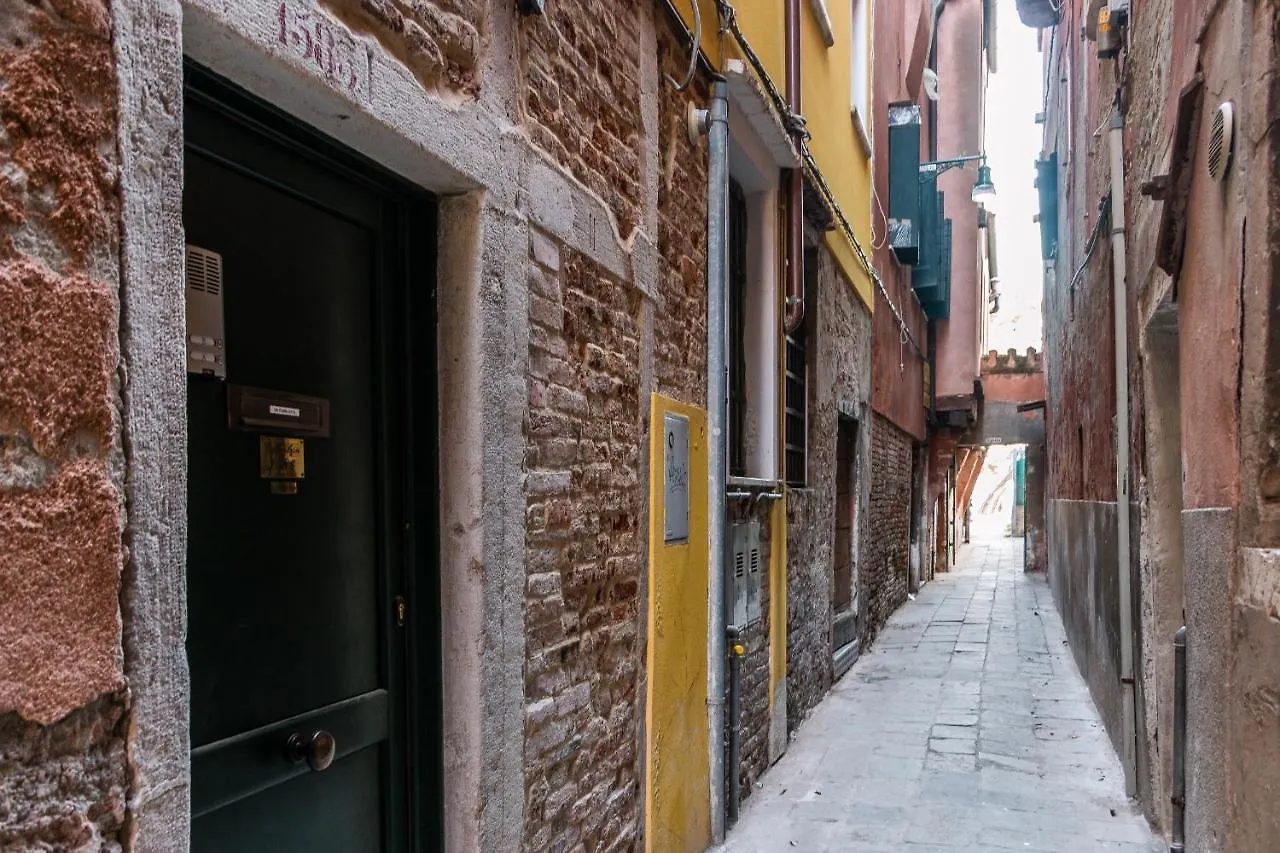 Biennale 1585 Alfa Apartment Venice Italy